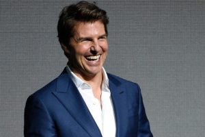 1537405-tom-cruise-present-cinemacon-las