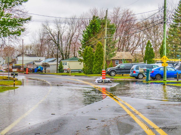 SainteAnnedeSorel Le chemin du ChenalduMoine de nouveau submergé