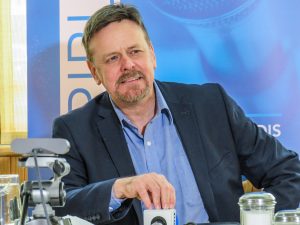 A7507FC1-AC16-4C65-B5D1-9F197DAD6BB4